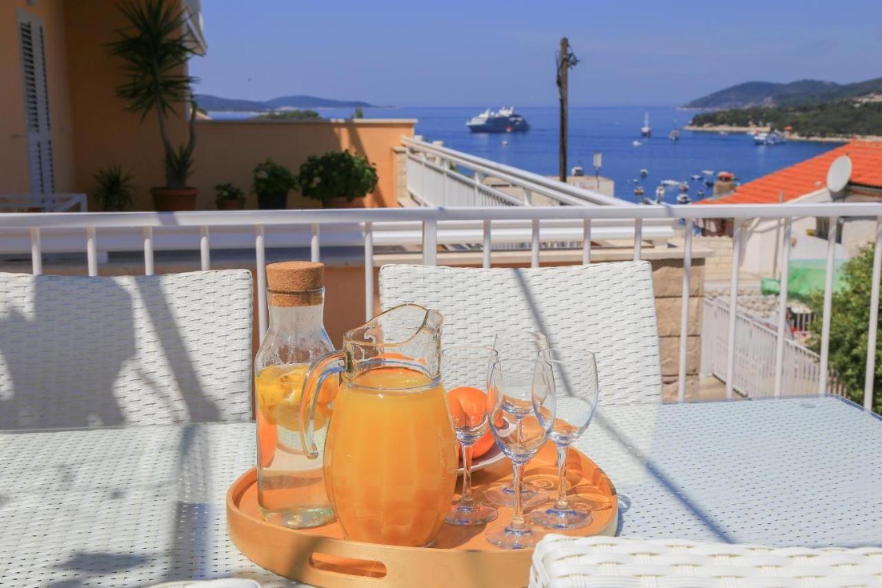 Apartment Sunny Elza 2 Hvar Town Buitenkant foto